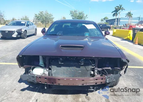 2022 Dodge Challenger R/T z USA, uszkodzony, nr VIN 2C3CDZBT7NH233989